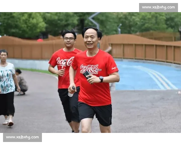 成马开跑，中粮可口可乐四川跑团红动赛道